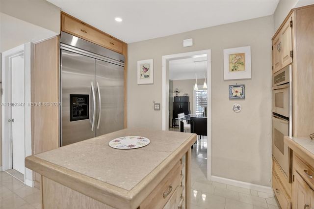 8704 Mahogany Ave, Plantation, FL 33324