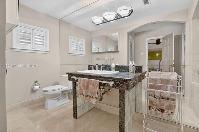 8704 Mahogany Ave, Plantation, FL 33324