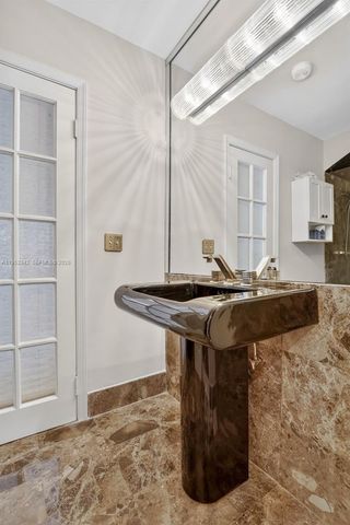 8704 Mahogany Ave, Plantation, FL 33324