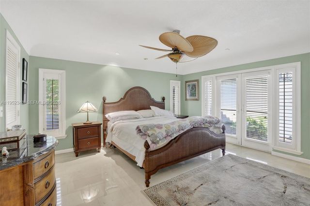 8704 Mahogany Ave, Plantation, FL 33324