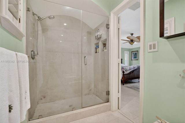 8704 Mahogany Ave, Plantation, FL 33324