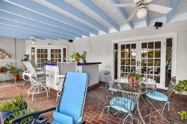 8704 Mahogany Ave, Plantation, FL 33324