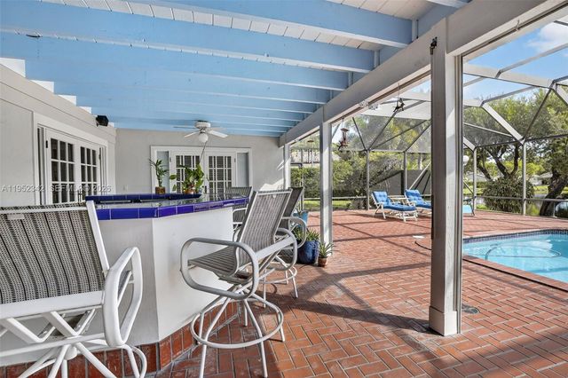 8704 Mahogany Ave, Plantation, FL 33324