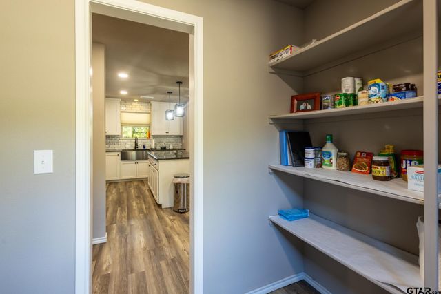 172 Private Road 6292, Mineola, TX 75773