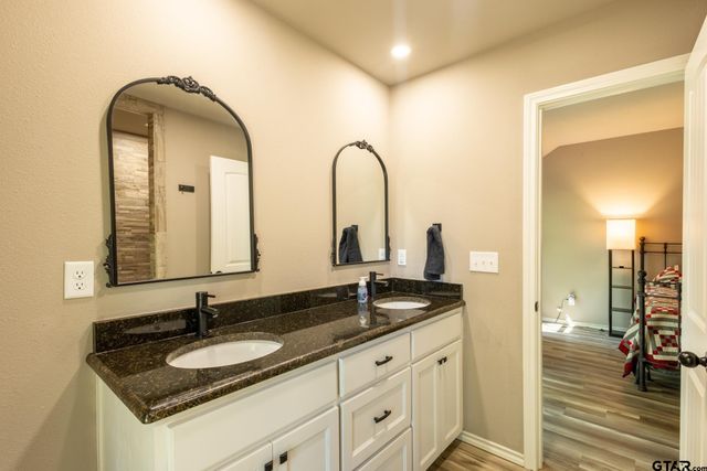 172 Private Road 6292, Mineola, TX 75773