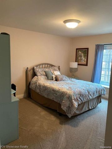 62727 Tournament Drive, Washington Township, MI 48094