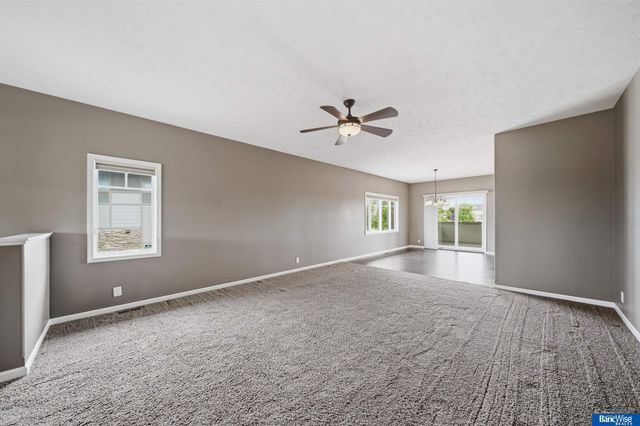 595 Penrose Drive, Lincoln, NE 68521