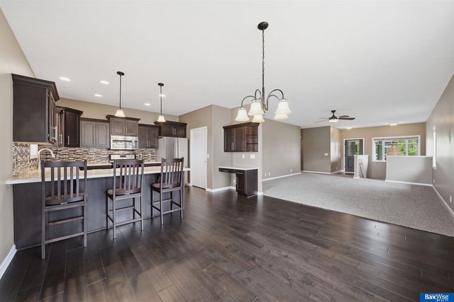 595 Penrose Drive, Lincoln, NE 68521