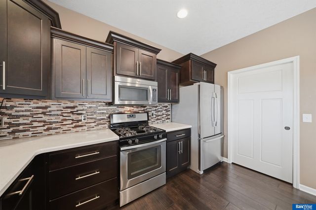 595 Penrose Drive, Lincoln, NE 68521