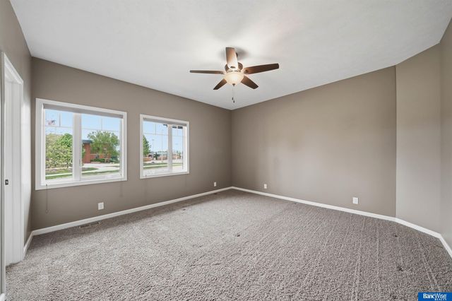 595 Penrose Drive, Lincoln, NE 68521