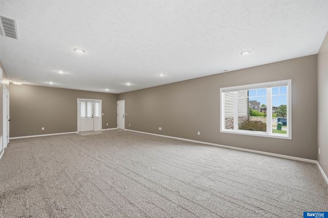 595 Penrose Drive, Lincoln, NE 68521