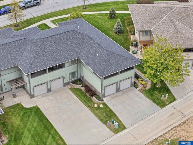 595 Penrose Drive, Lincoln, NE 68521