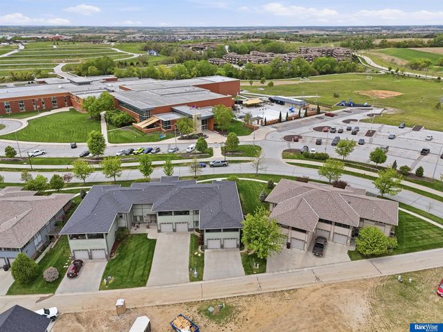 595 Penrose Drive, Lincoln, NE 68521