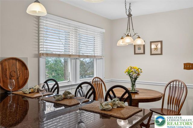 126 Hillcrest Drive South, Macungie Boro, PA 18062