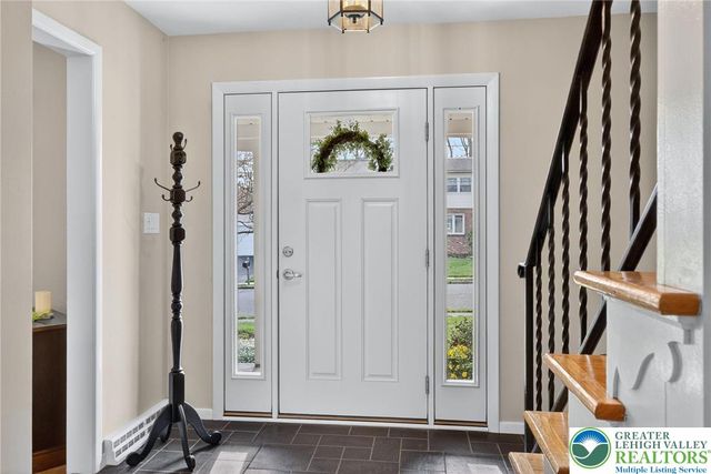 126 Hillcrest Drive South, Macungie Boro, PA 18062