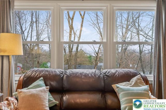 126 Hillcrest Drive South, Macungie Boro, PA 18062