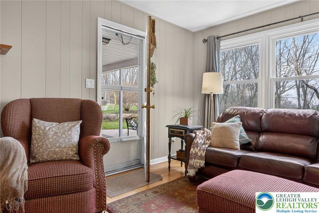 126 Hillcrest Drive South, Macungie Boro, PA 18062