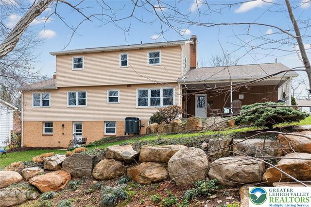 126 Hillcrest Drive South, Macungie Boro, PA 18062