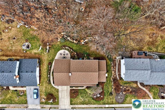 126 Hillcrest Drive South, Macungie Boro, PA 18062