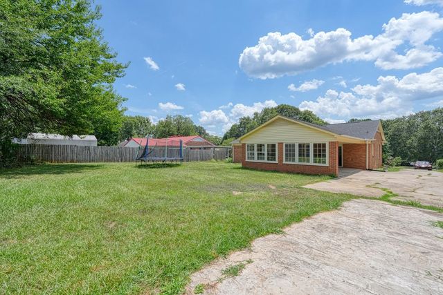 112 Cardinal Avenue, Inman, SC 29349