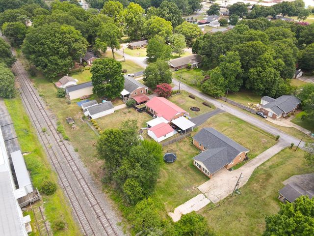 112 Cardinal Avenue, Inman, SC 29349