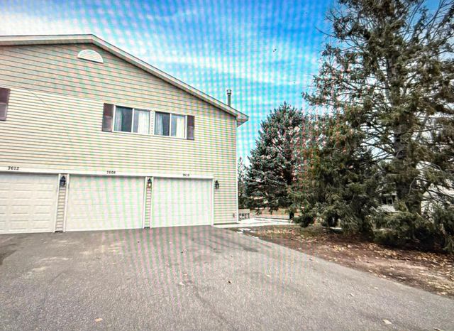 7610 15th Street Lane N 907, Oakdale, MN 55128