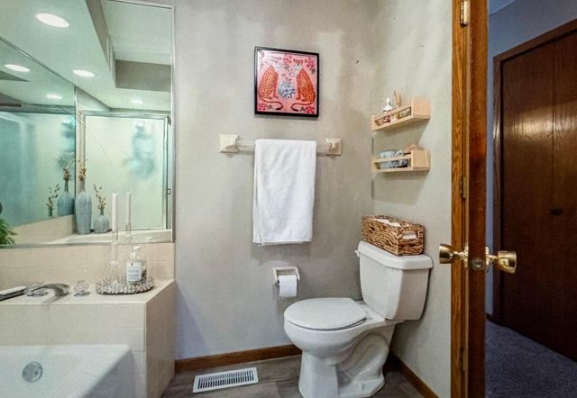 7610 15th Street Lane N 907, Oakdale, MN 55128