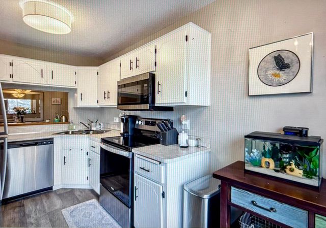 7610 15th Street Lane N 907, Oakdale, MN 55128