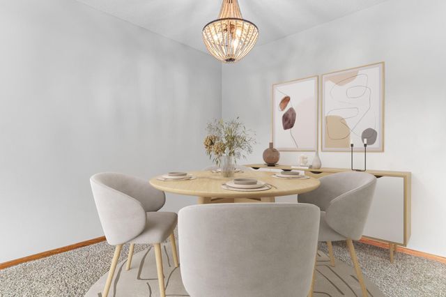 7610 15th Street Lane N 907, Oakdale, MN 55128