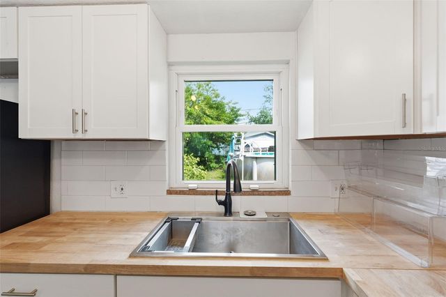 5421 64TH AVENUE N, Pinellas Park, FL 33781