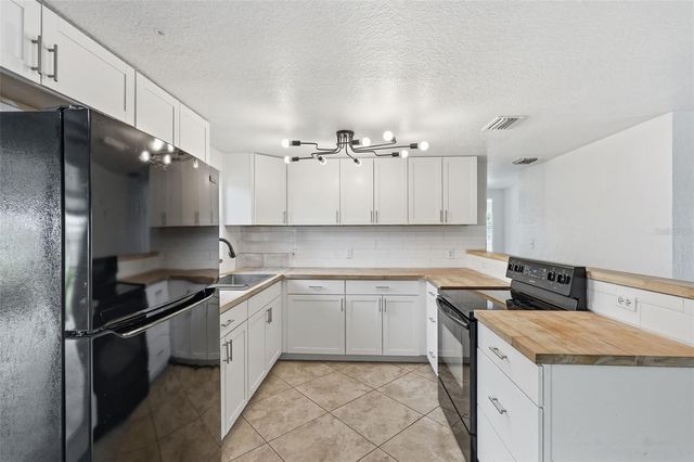 5421 64TH AVENUE N, Pinellas Park, FL 33781