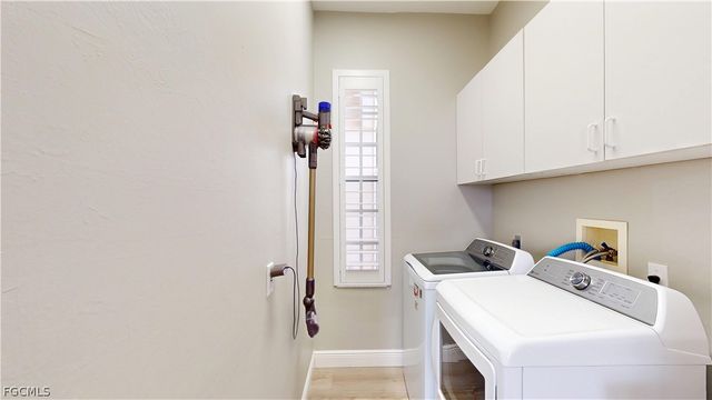 16456 Edgemont DR, Fort Myers, FL 33908