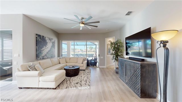 16456 Edgemont DR, Fort Myers, FL 33908