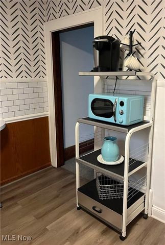 669 N Way Street, Barberton, OH 44203