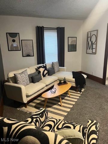 669 N Way Street, Barberton, OH 44203