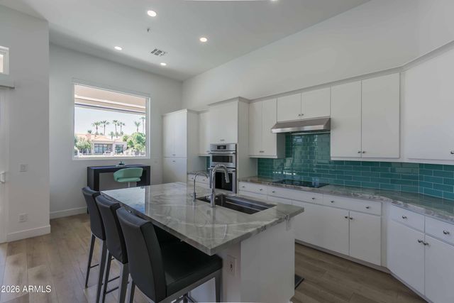 10151 E COCHISE Drive, Scottsdale, AZ 85258