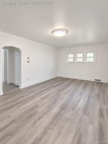 120 E Pleasant Street, River Rouge, MI 48218