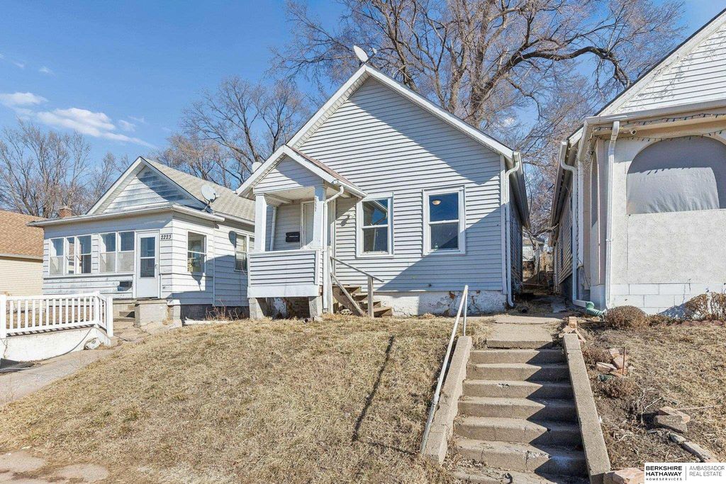 2227 S 12th Street, Omaha, NE 68108