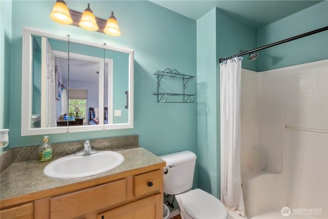 10405 Olympic Place, Anderson Island, WA 98303