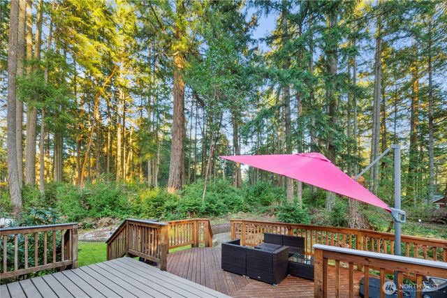 10405 Olympic Place, Anderson Island, WA 98303