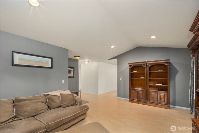 10405 Olympic Place, Anderson Island, WA 98303