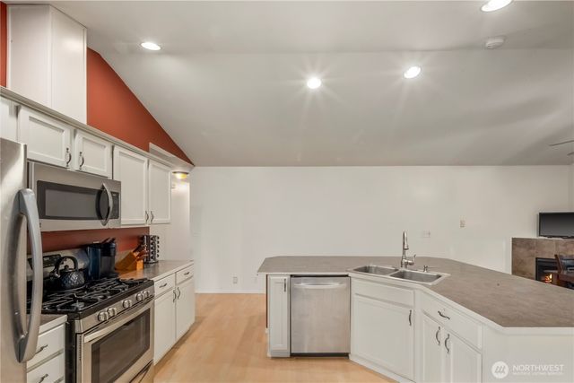 10405 Olympic Place, Anderson Island, WA 98303