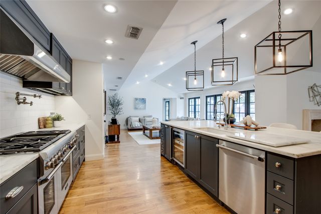 5857 Charlestown Drive, Dallas, TX 75230