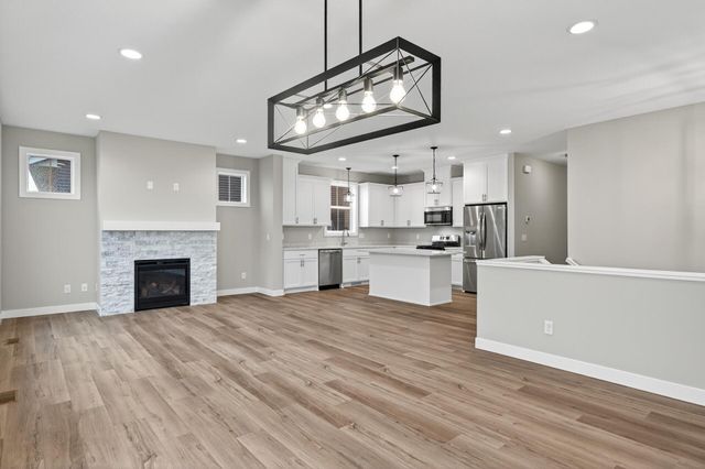 2707 Buffalo Ridge Drive, Buffalo, MN 55313