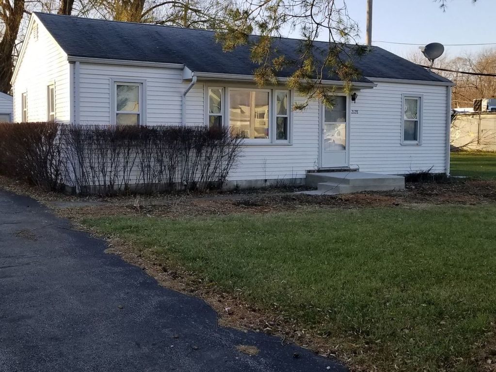 2128 N Frolic Avenue, Waukegan, IL 60087