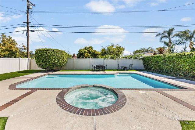 9912 W Harle Avenue, Anaheim, CA 92804