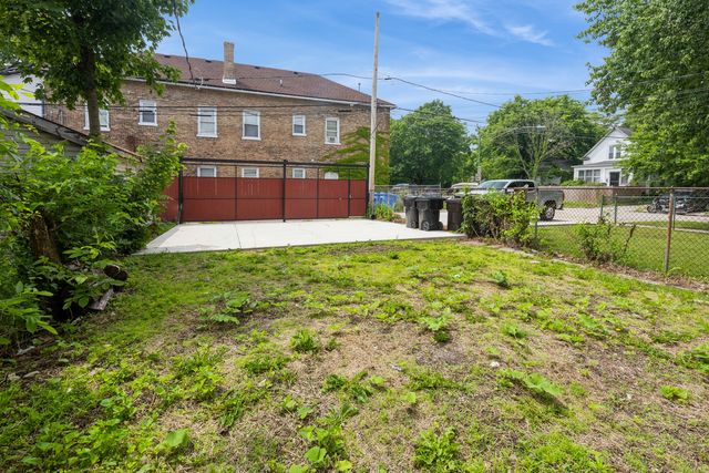 223 W 118th Street, Chicago, IL 60628