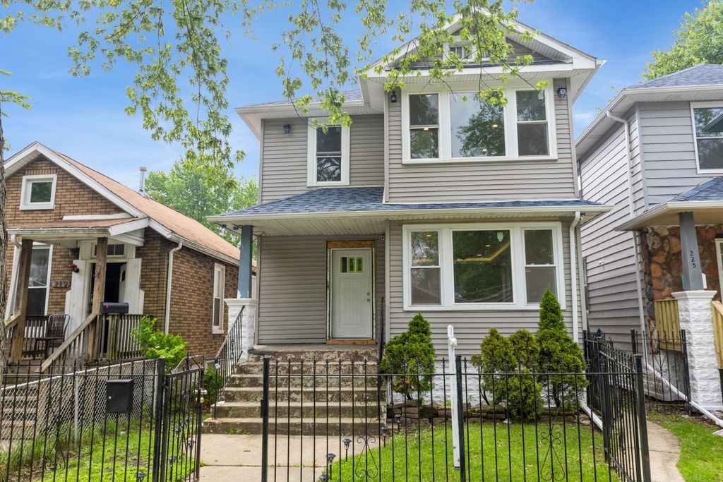 223 W 118th Street, Chicago, IL 60628
