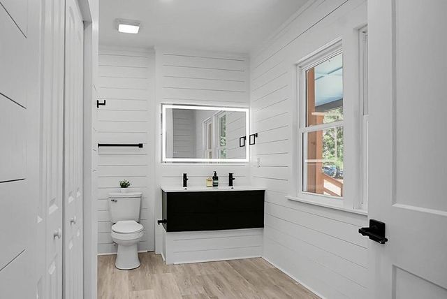 8527 Benjamin Simmons Road, Hollywood, SC 29449