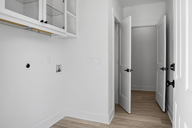 8527 Benjamin Simmons Road, Hollywood, SC 29449